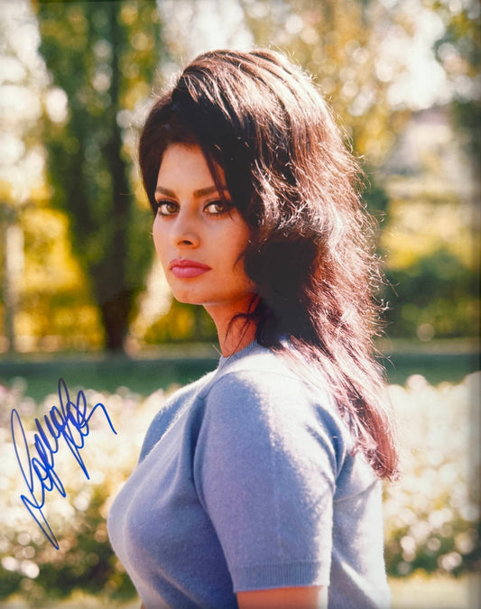 Sophia Loren, Guaranteed Hand Signed Framed (10' x 8' inch) Photo With COA