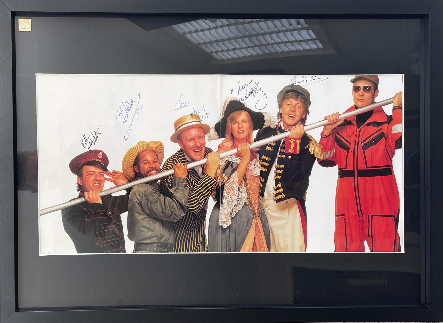 PAUL AND LINDA MCCARTNEY HAND SIGNED 'NEW WORLD TOUR' PROGRAMME WITH COA