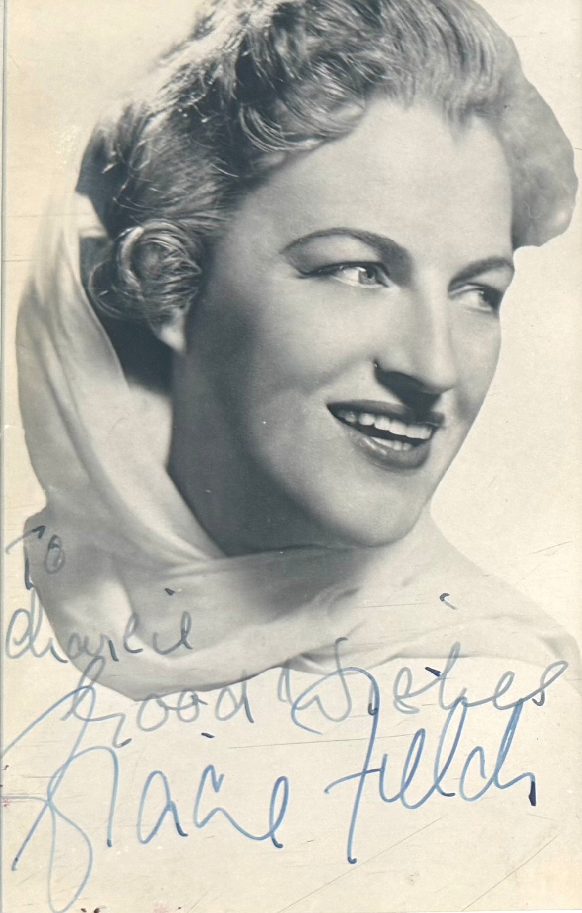 Gracie Fields, Guaranteed Hand Signed Original Framed 20cmX15cm Photo, With COA