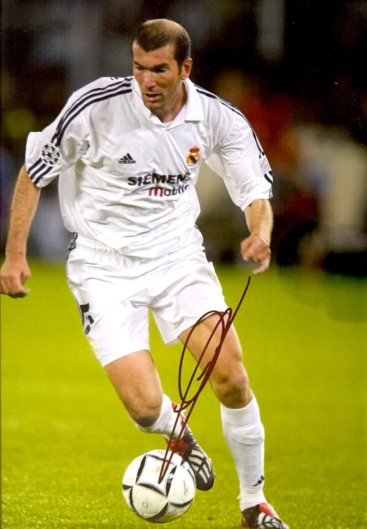 Zinedine Zidane, Real Madrid, France Footballing Legend, Hand Signed Photo & COA