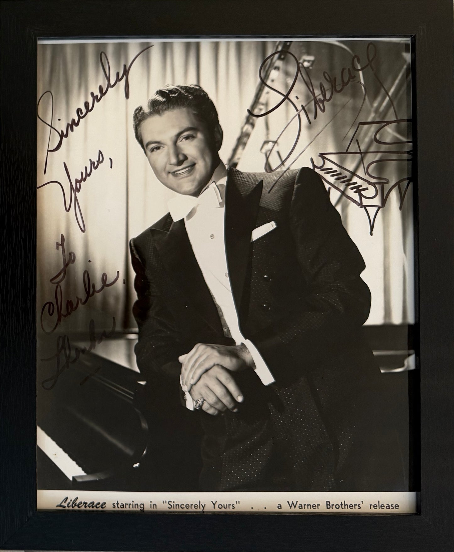 Liberace, Singer, Actor, Pianist, Hand Signed Framed 25cm x 20cm Photo COA