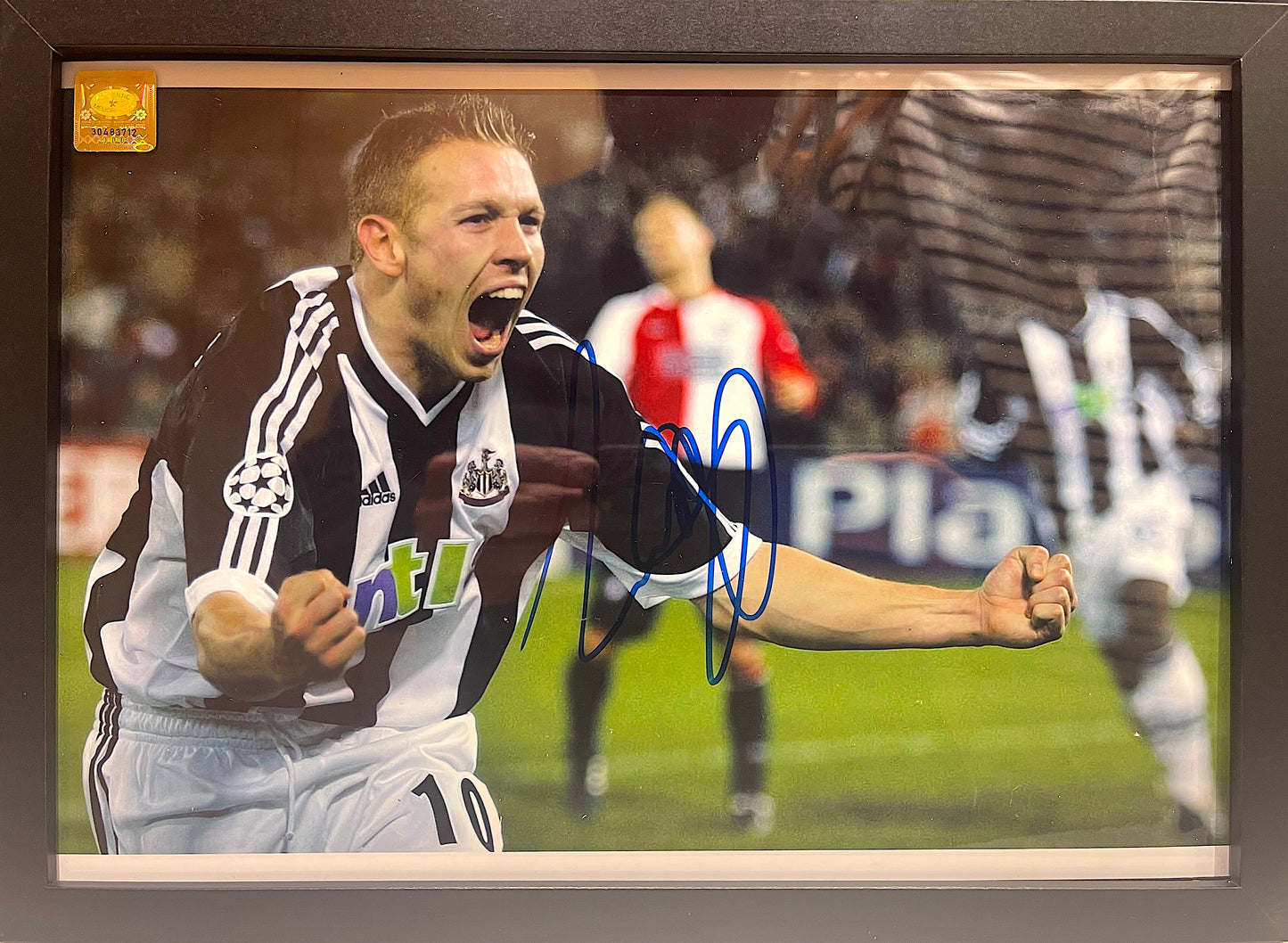 CRAIG BELLAMY NEWCASTLE UNITED HAND SIGNED PHOTO WITH COA