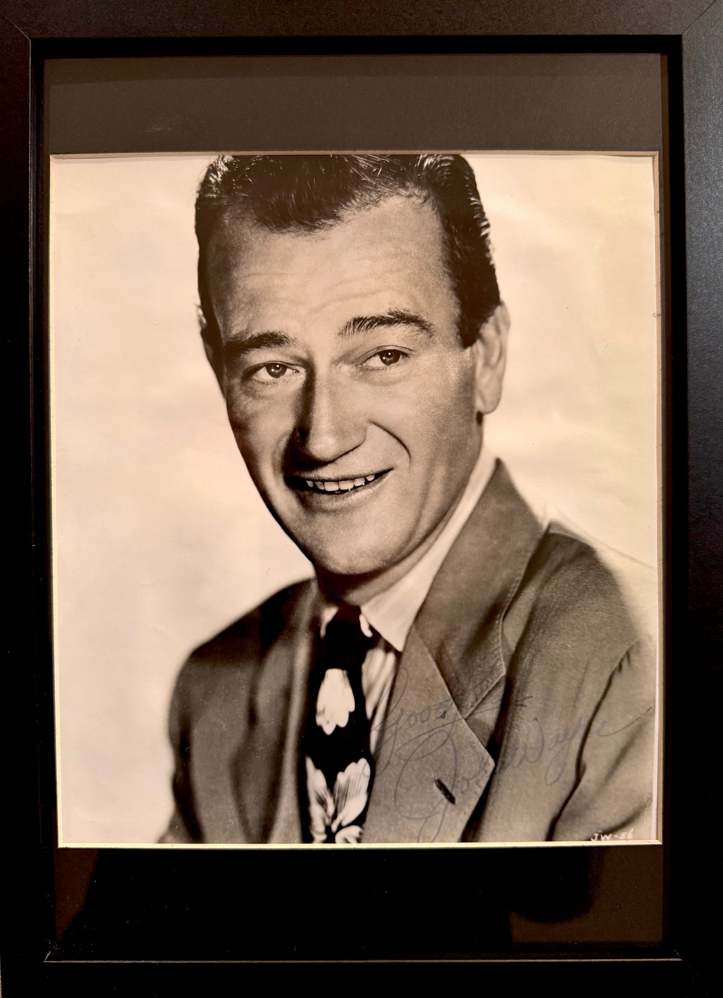 John Wayne, Hand Signed Framed 30cm x 20cm Original Publicity Photo & COA