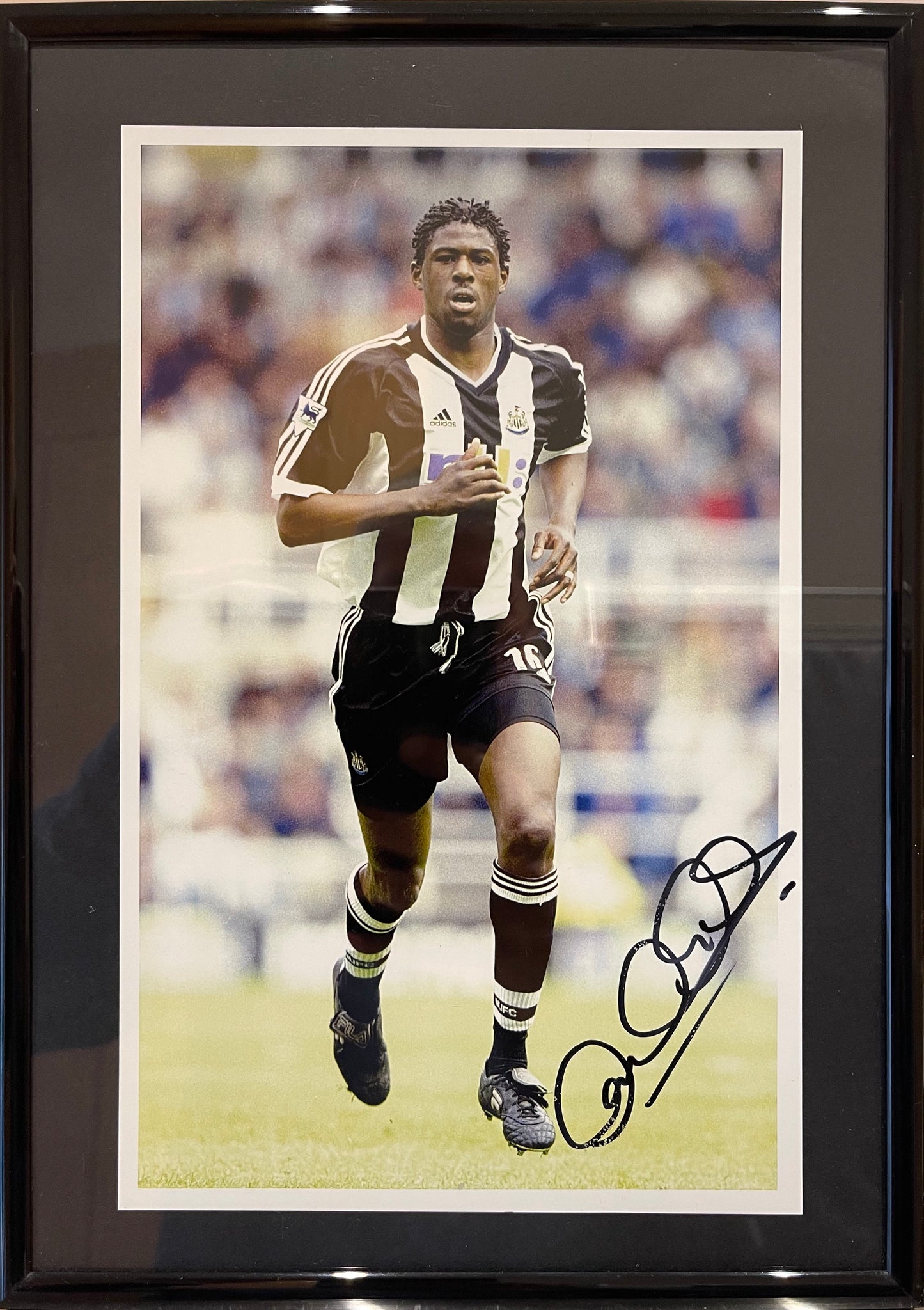CARL CORT NEWCASTLE UNITED HAND SIGNED PHOTO WITH COA