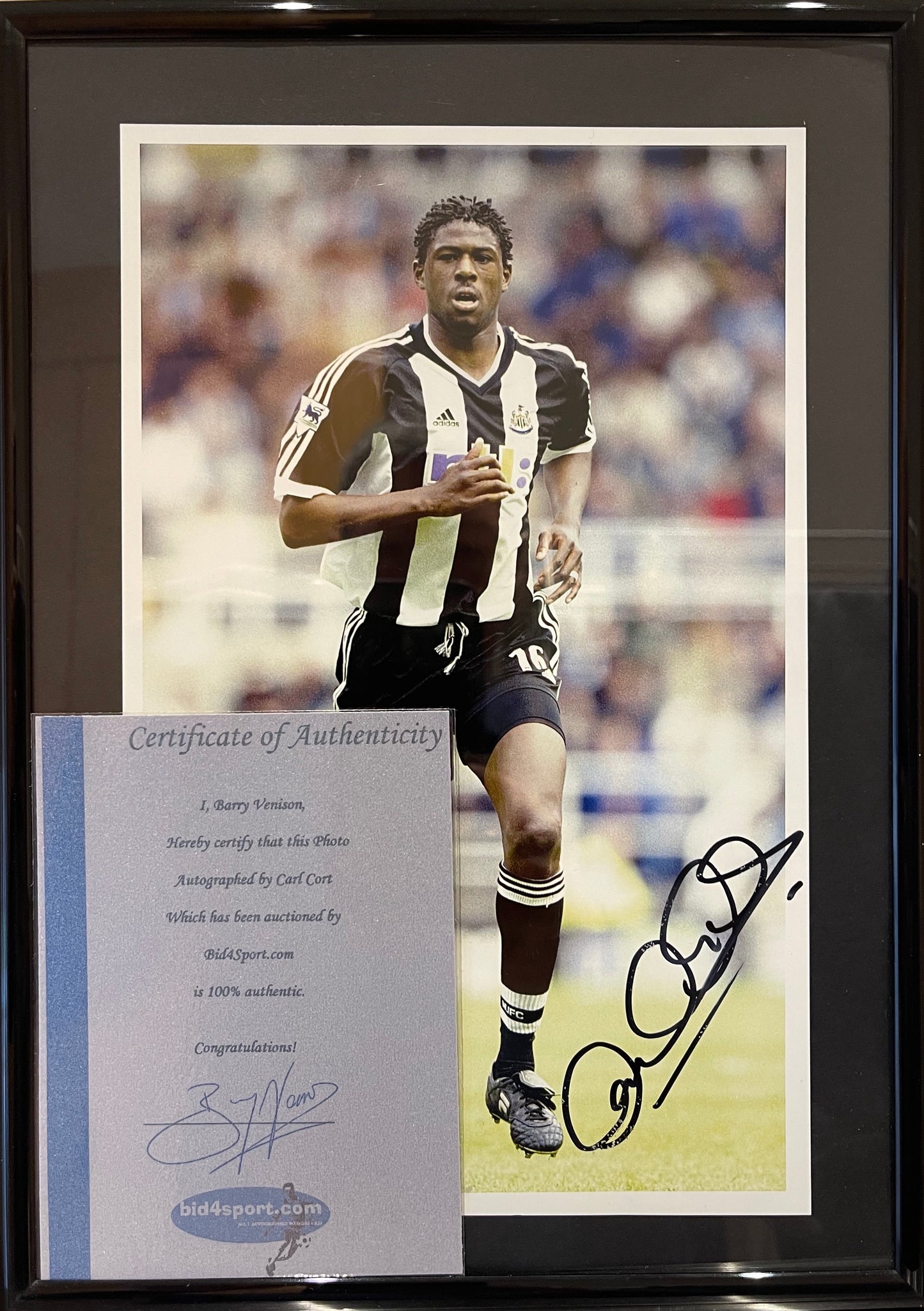 CARL CORT NEWCASTLE UNITED HAND SIGNED PHOTO WITH COA