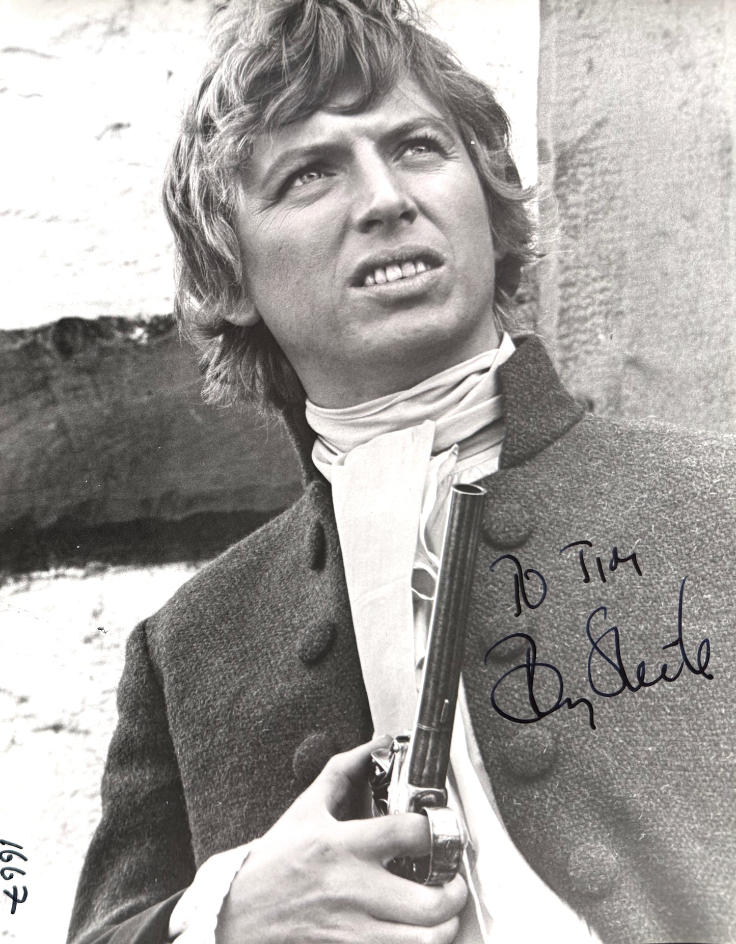Tommy Steele, British Award Winning Actor Hand Signed Original 25cm x 20cm Photo & COA