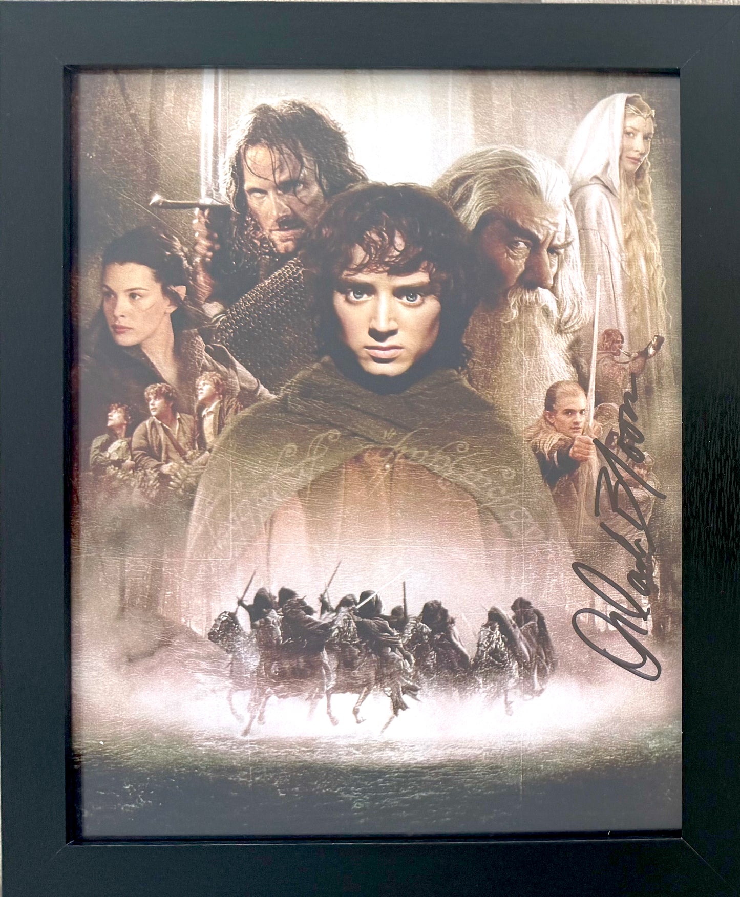 Orlando Bloom Hand Signed Framed (25cm x 20cm) Lord Of The Rings Photo With UACC COA