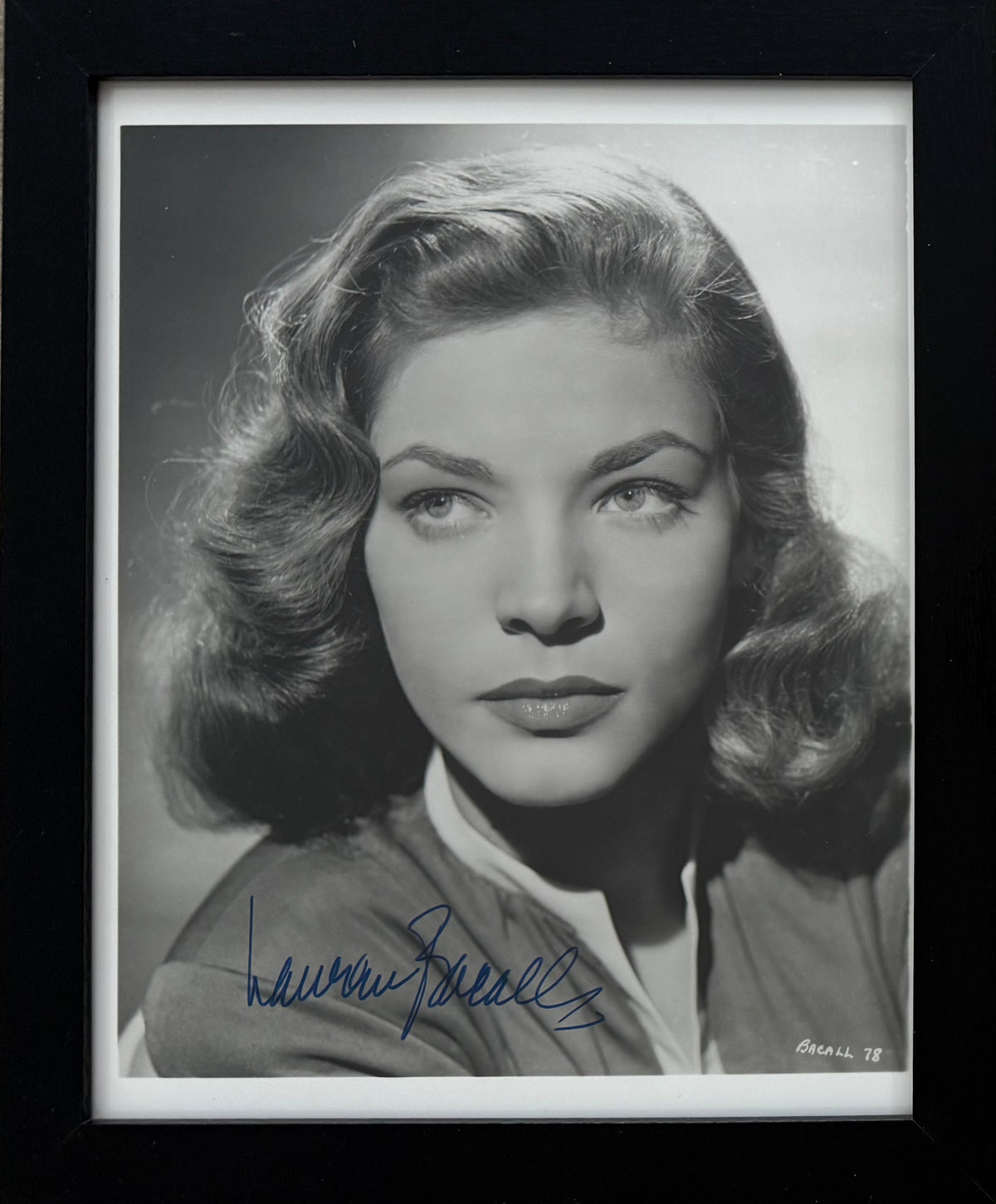 Lauren Bacall Guaranteed Hand Signed Card Photo Presentation & COA