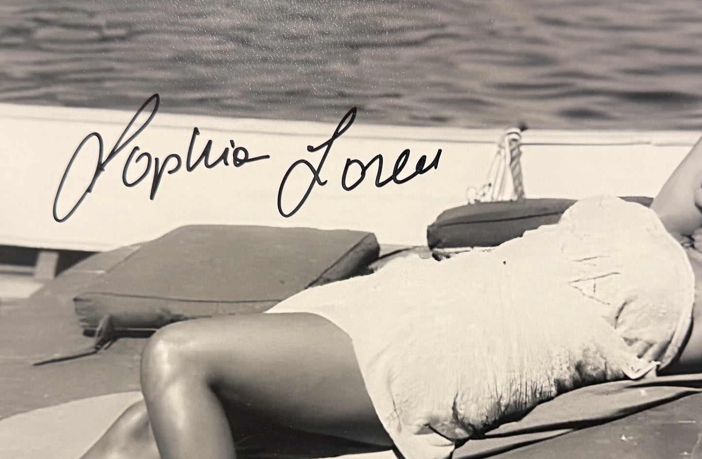 Sophia Loren, Guaranteed Hand Signed Framed (10' x 8' inch) Photo With AFTAL COA