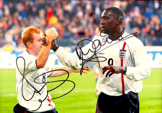 Paul Scholes, Emile Heskey, Manchester United/Leicester City, England Hand Signed Photo & COA