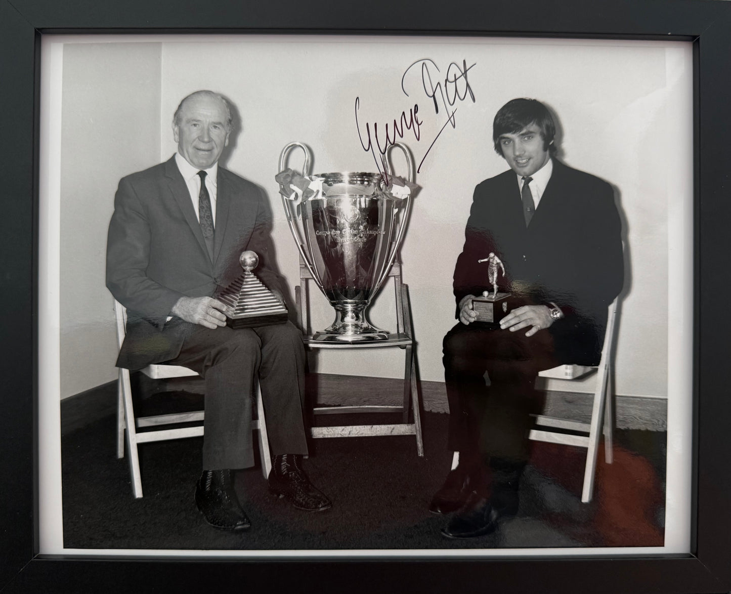 George Best, Manchester United Legend, Stunning Hand Signed Photo & COA
