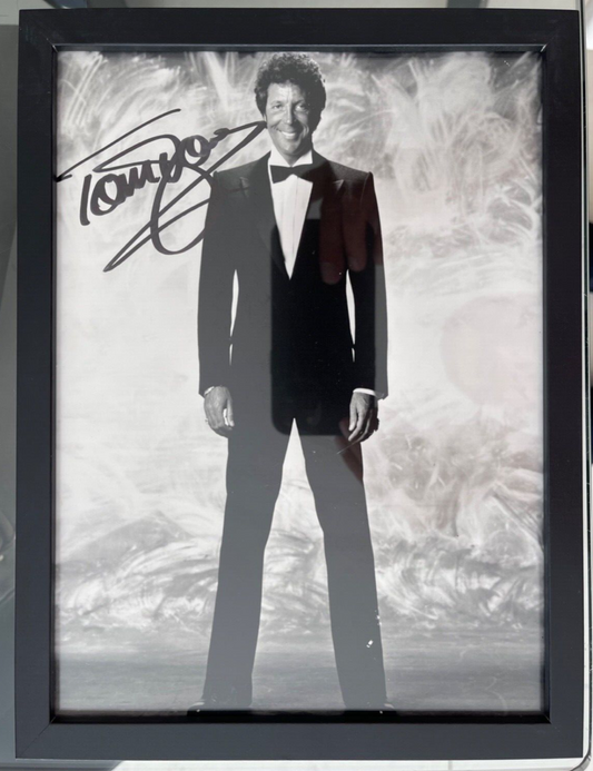 TOM JONES HAND SIGNED PHOTO (10" inch X 8" inch) WITH COA