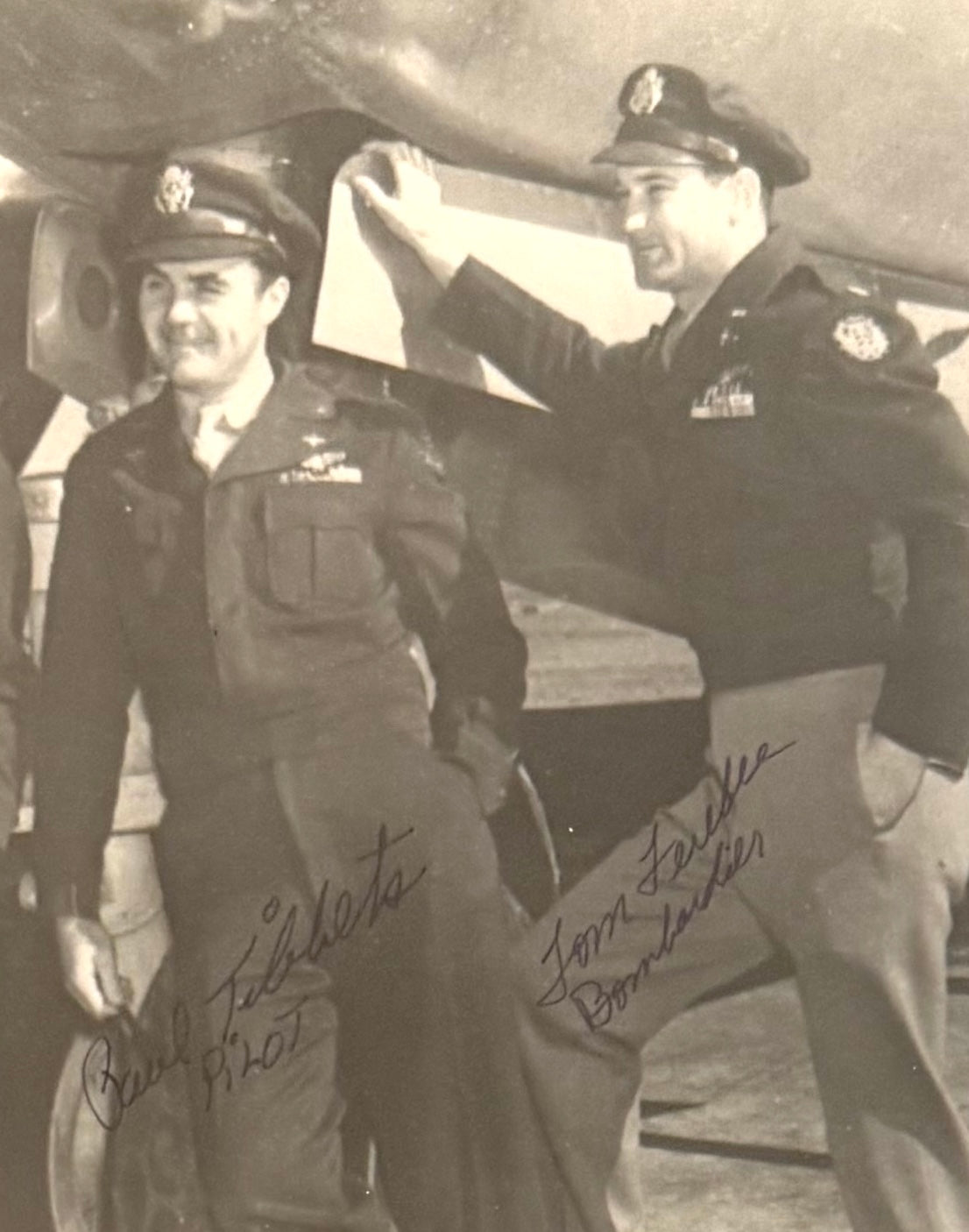 Enola Gay, 3 Crew Member Hand Signed Photo Presentation PLUS Hand Written And Signed Letter & COA