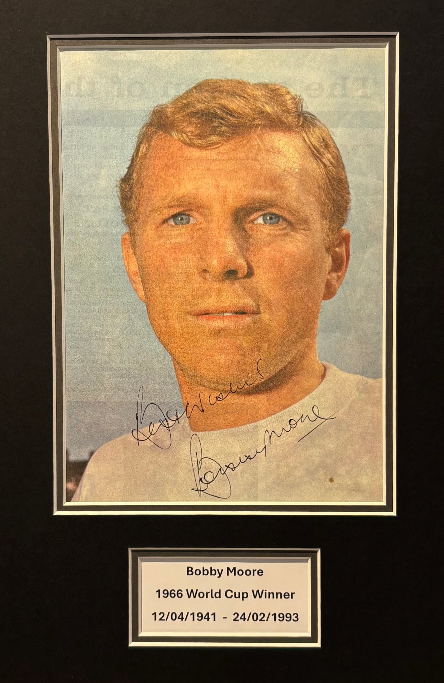 Bobby Moore, England 1966 Legend, Guaranteed Hand Signed Newspaper Photo With COA