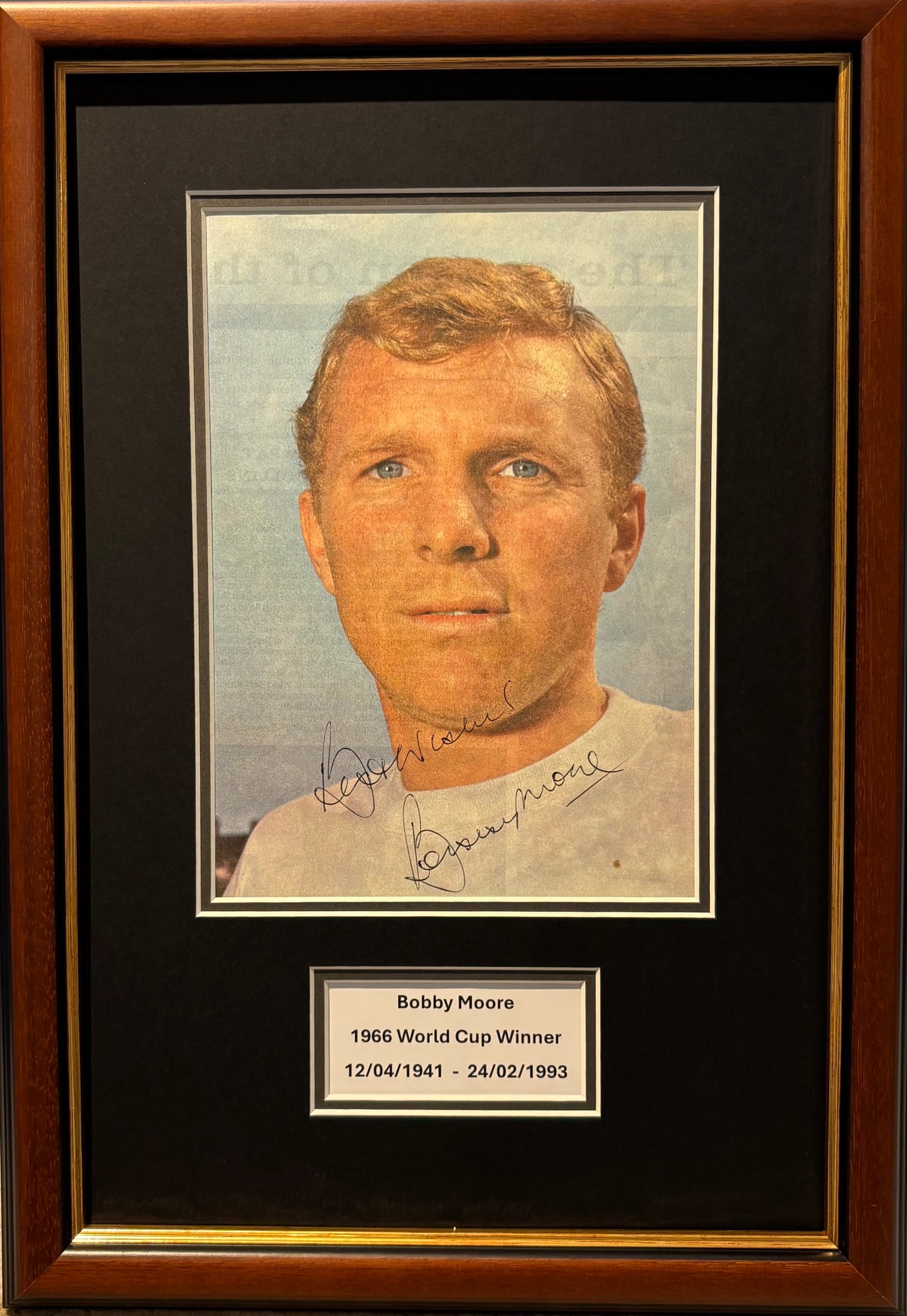 Bobby Moore, England 1966 Legend, Guaranteed Hand Signed Newspaper Photo With COA