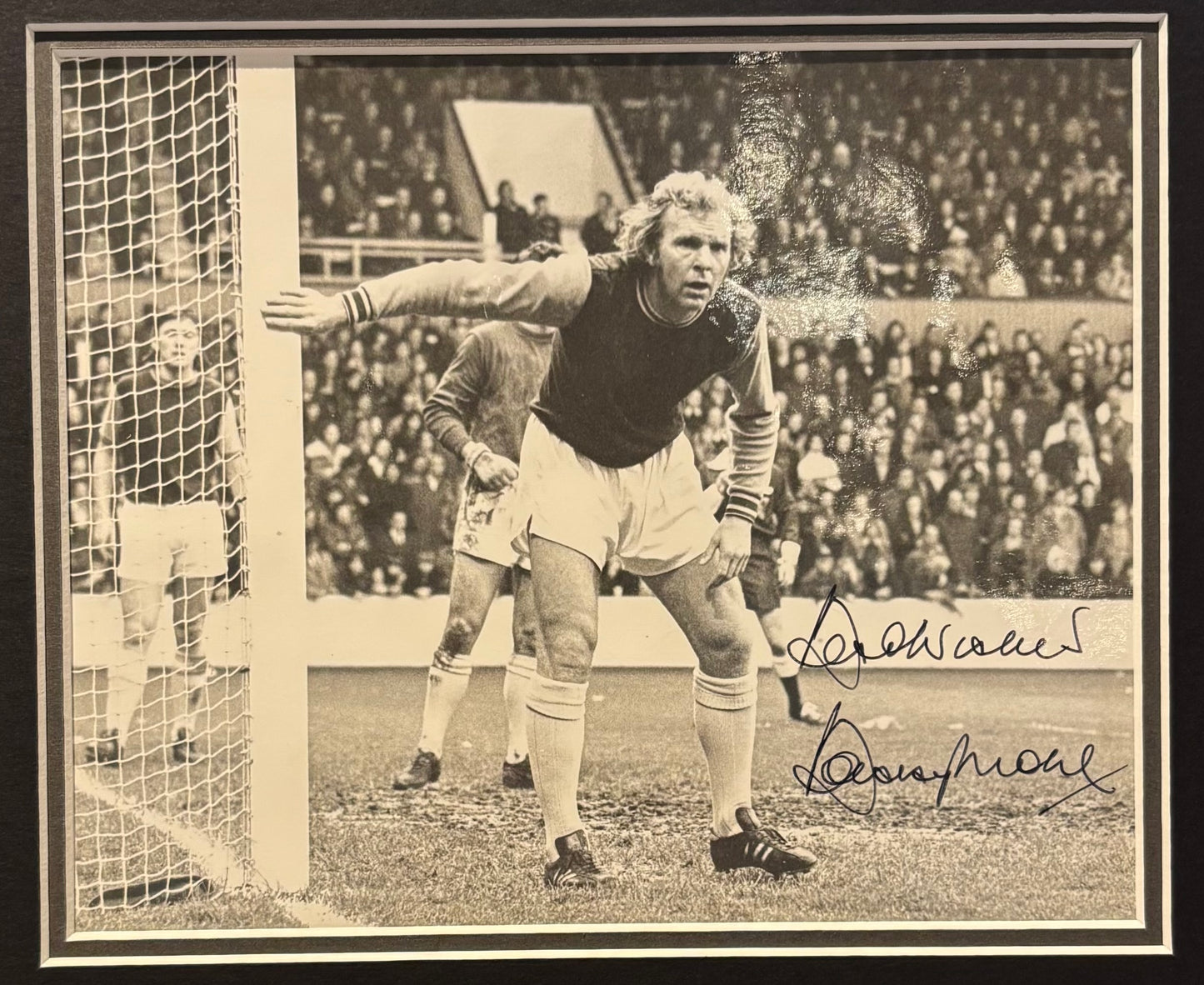 Bobby Moore, England 1966 Legend, Guaranteed Hand Signed Newspaper Photo With COA