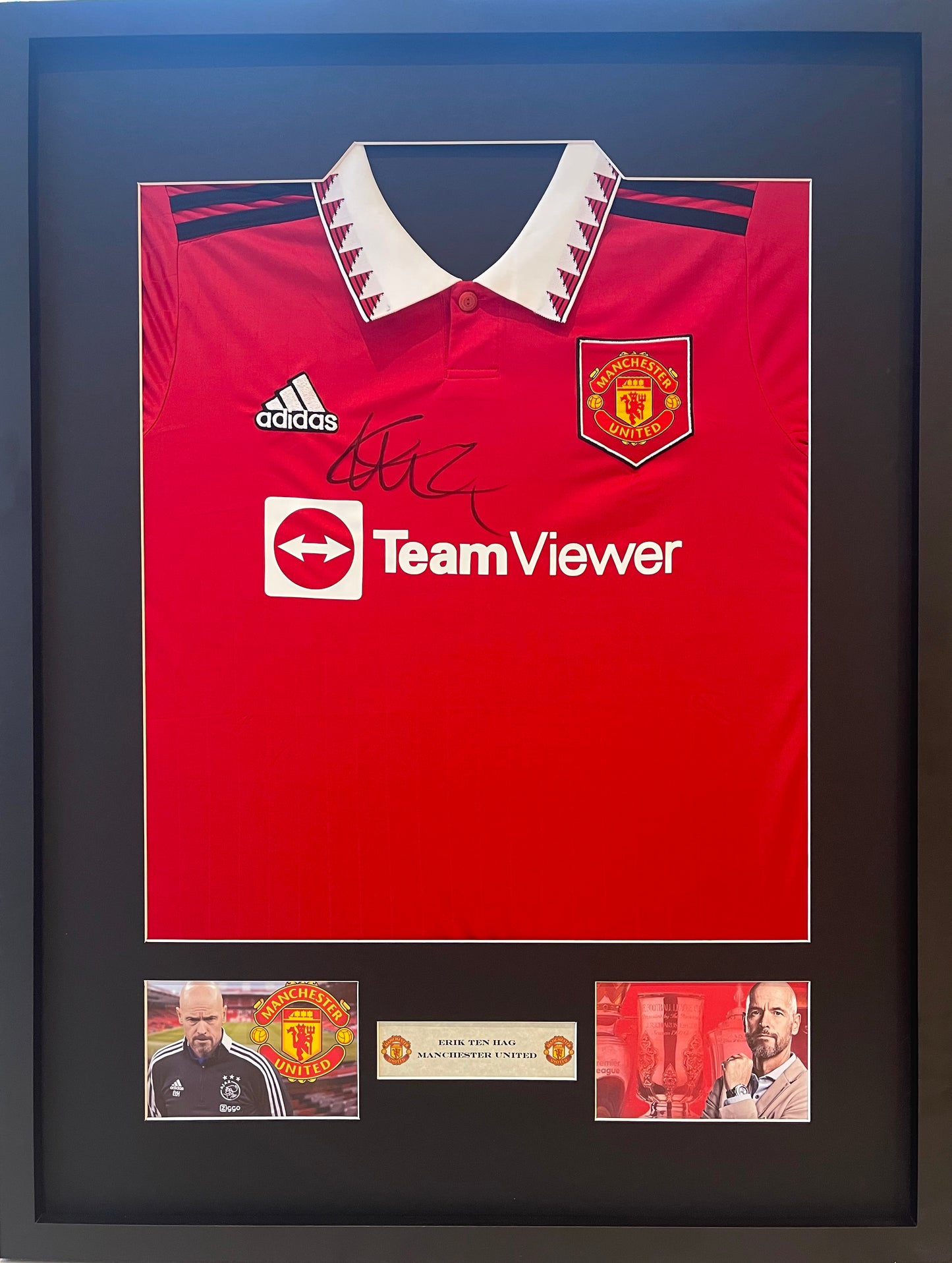 ERIK TEN HAG FRANED SIGNED MANCHESTER UNITED SHIRT