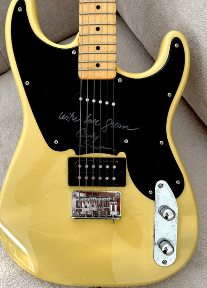 Carly Simon, Singer, Songwriting Legend, Hand Signed Guitar & VH1 SVP GM COA