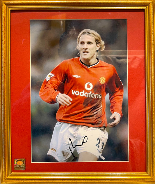 DIEGO FORLAN FORMER MANCHESTER UNITED PLAYER HAND SIGNED PHOTO WITH COA