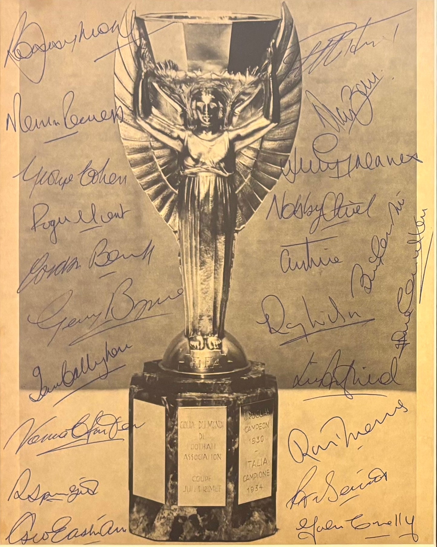 England 1966 SUPER RARE Full Squad (22) Hand Signed Photo Presentation & COA