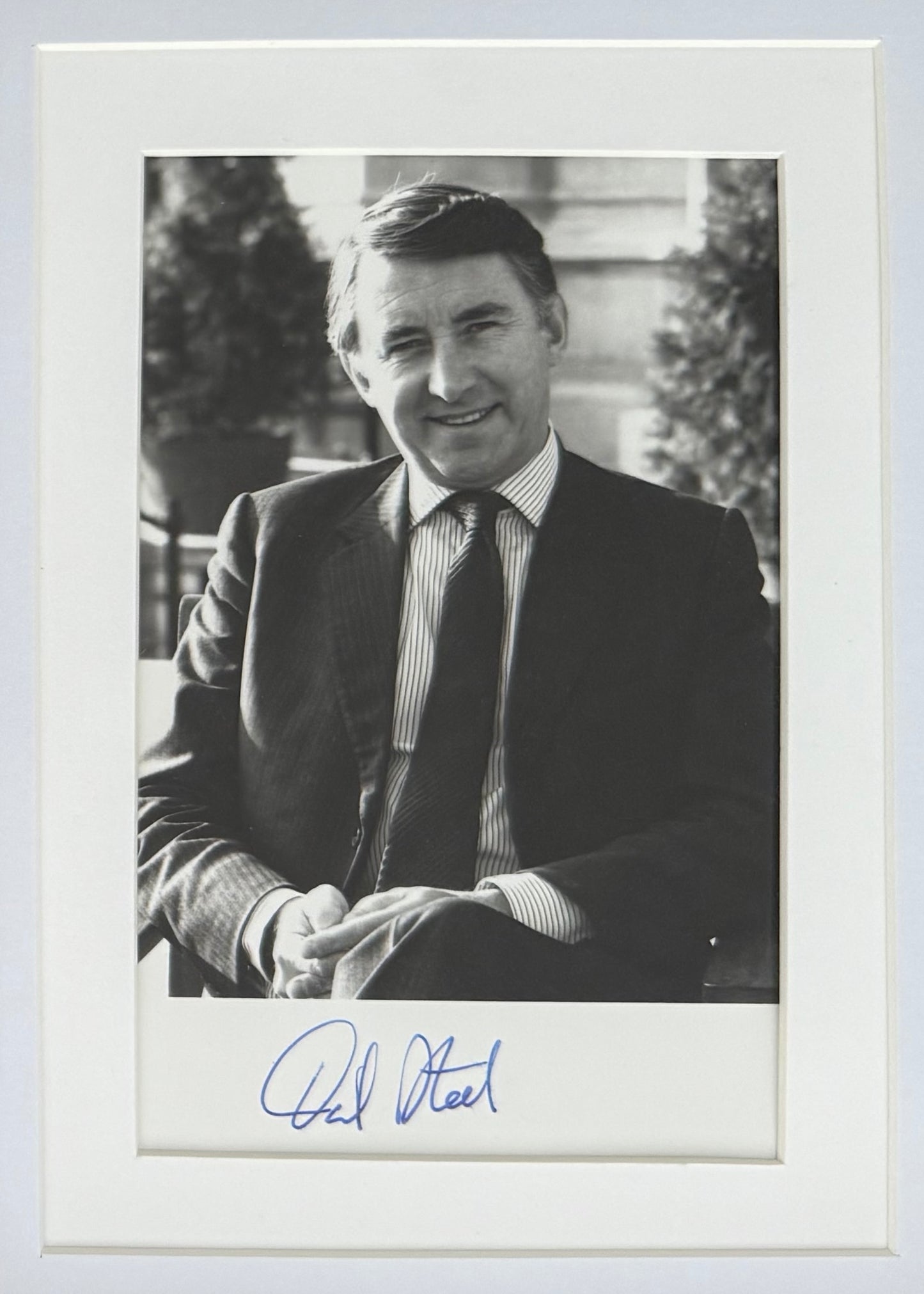 David Steel, Former Liberal Party Leader, Hand Signed Official Photo With COA