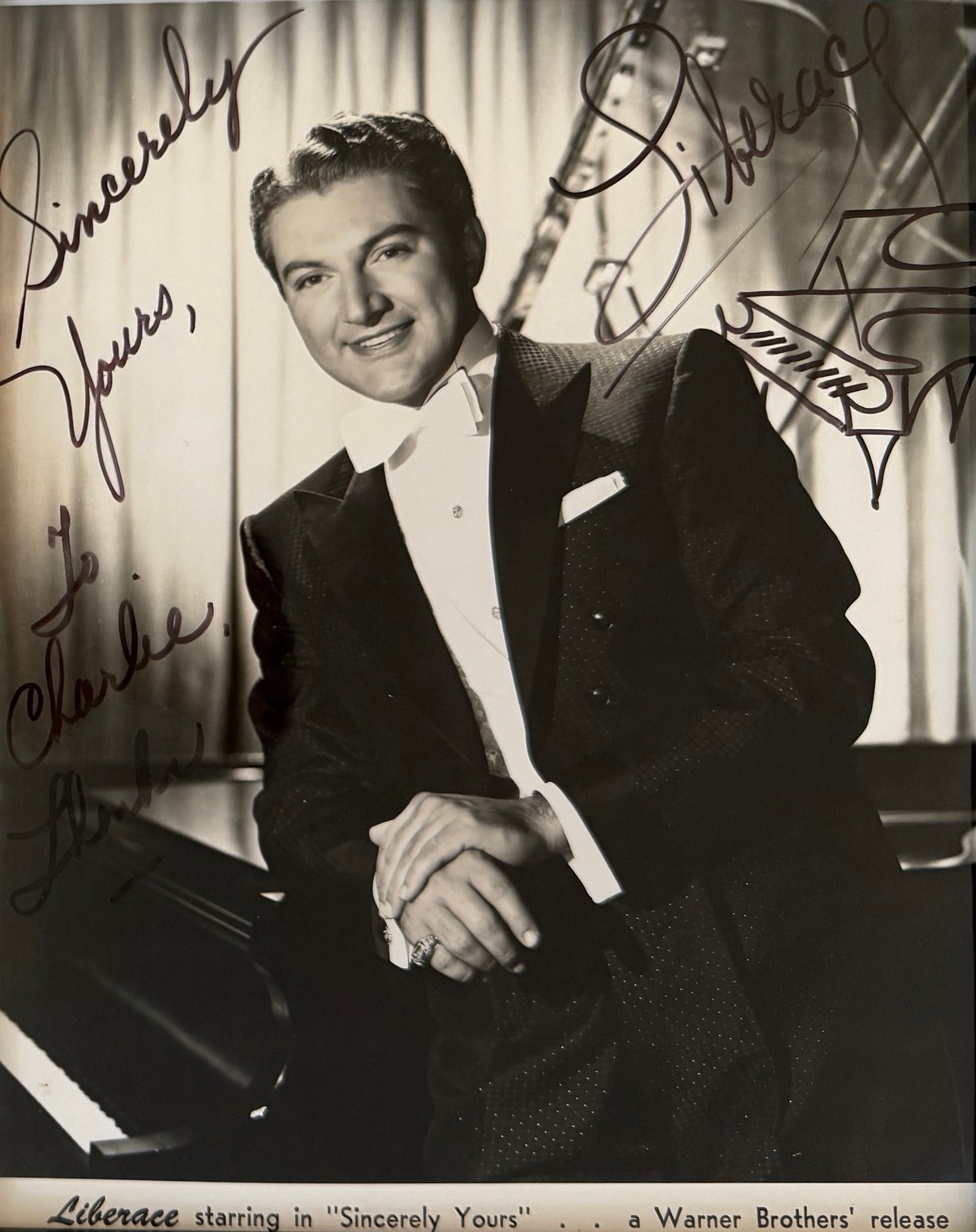 Liberace, Singer, Actor, Pianist, Hand Signed Framed 25cm x 20cm Photo COA