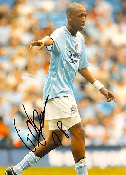 GELSON FERNANDES FORMER MANCHESTER CITY PLAYER HAND SIGNED PHOTO WITH COA