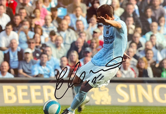 ELANO - FORMER MANCHESTER CITY PLAYER HAND SIGNED PHOTO WITH COA