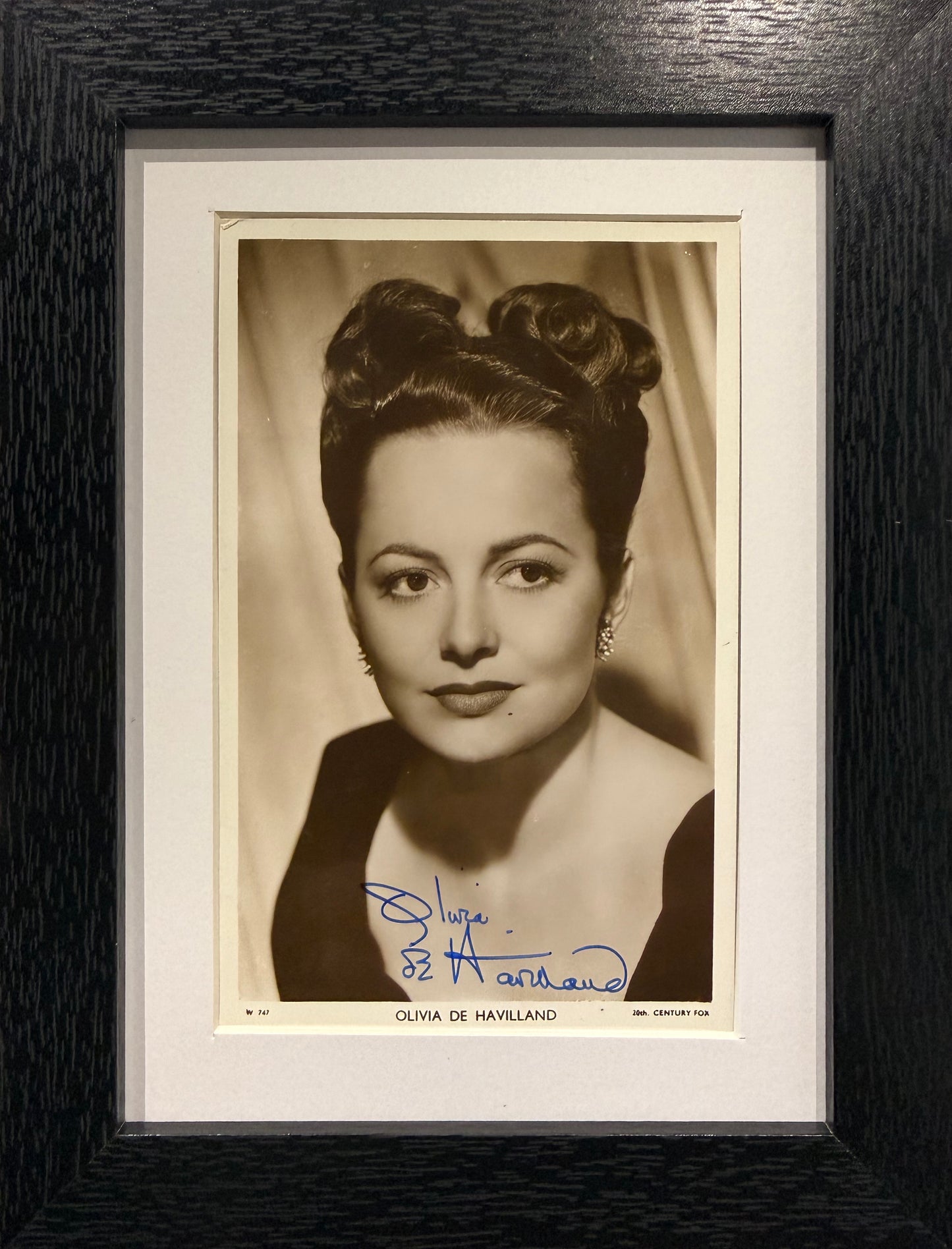 Olivia De Havilland, Gone With The Wind Actress, Hand Signed Framed Photo & COA