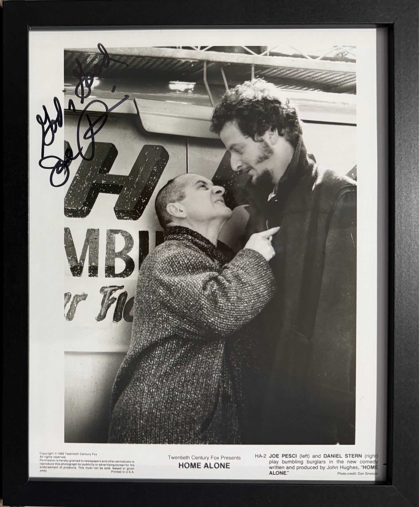 Joe Pesci, Hand Signed Framed 'Home Alone' Film Photo With COA