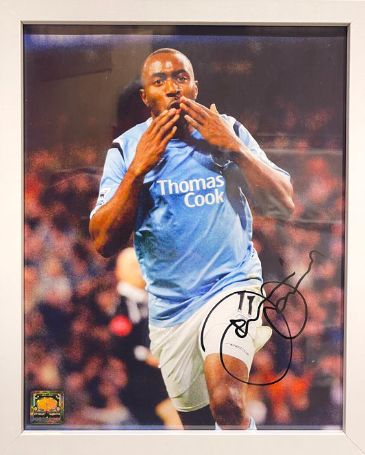 DARIUS VASSELL MANCHESTER CITY HAND SIGNED PHOTO WITH COA