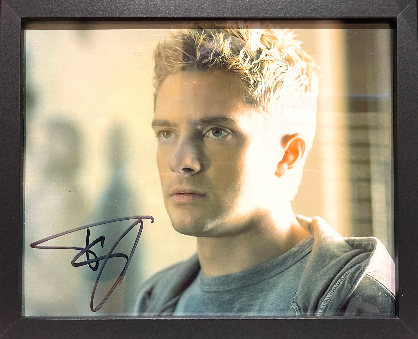 TOPHER GRACE FAMOUS ACTOR HAND SIGNED FRAMED PHOTO WITH COA