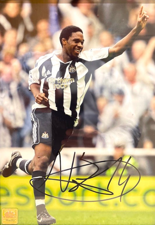 CHARLES N'ZOGBIA FORMER NEWCASTLE UNITED PLAYER HAND SIGNED PHOTO WITH COA