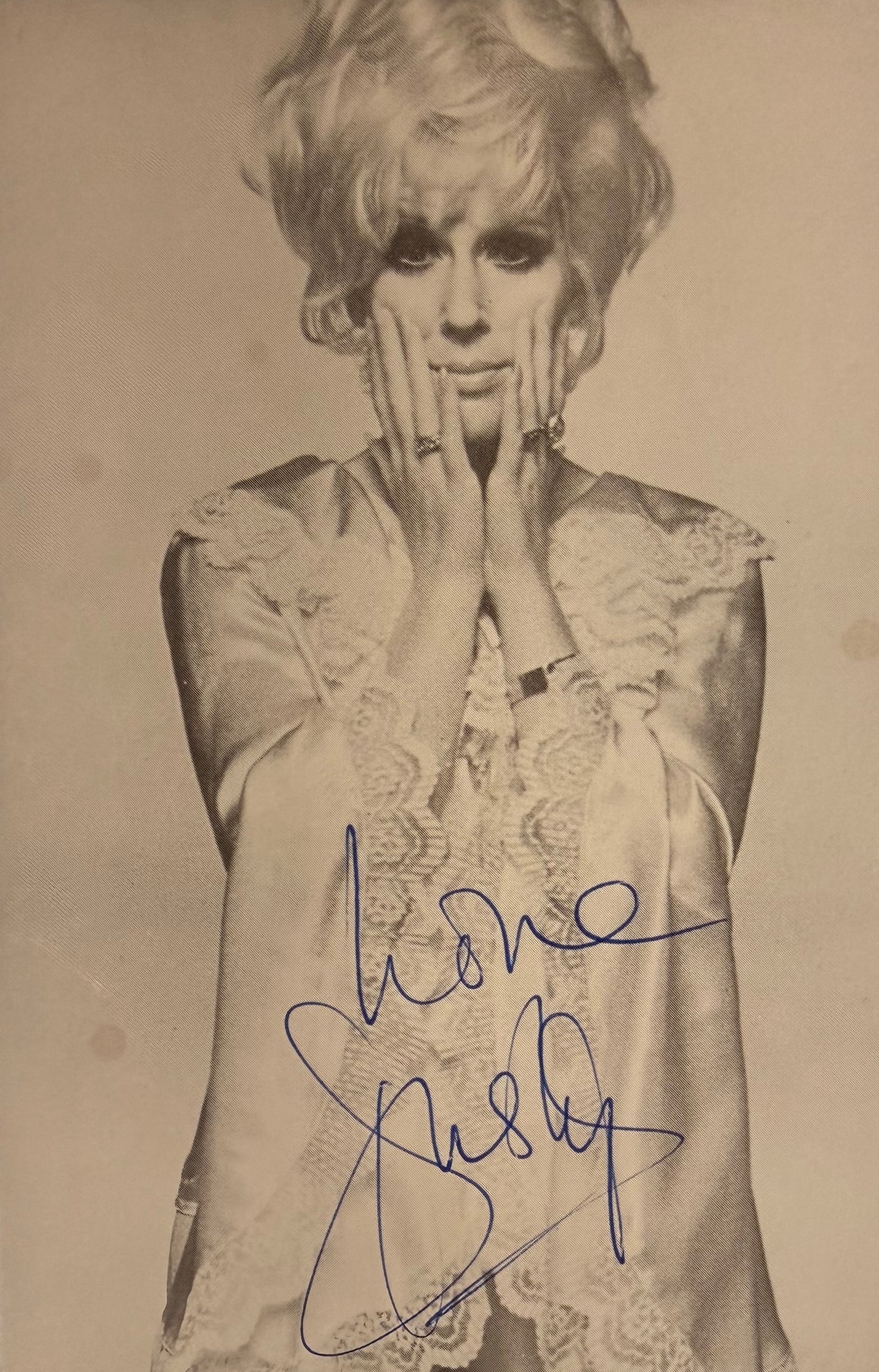 Dusty Springfield, Iconic 1960's Singer, Hand Signed 18cm x 10cm Photocard & COA