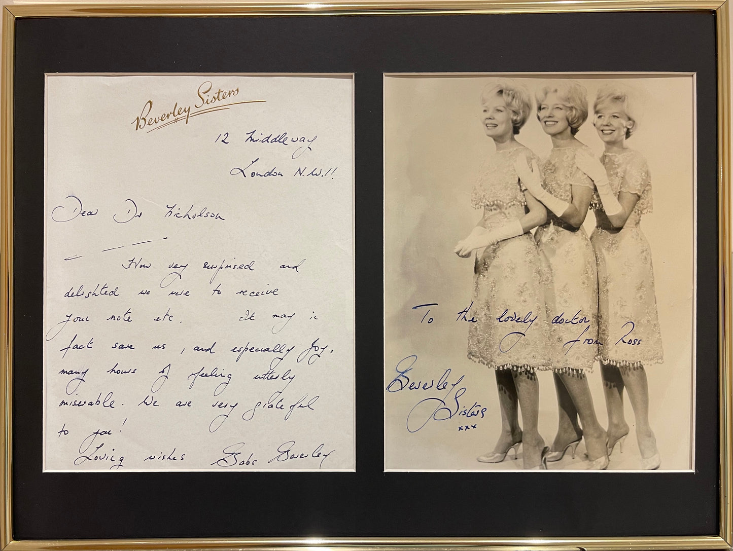 BABS BEVERLEY FROM THE BEVERLEY SISTERS HAND SIGNED LETTER/PHOTO WITH COA
