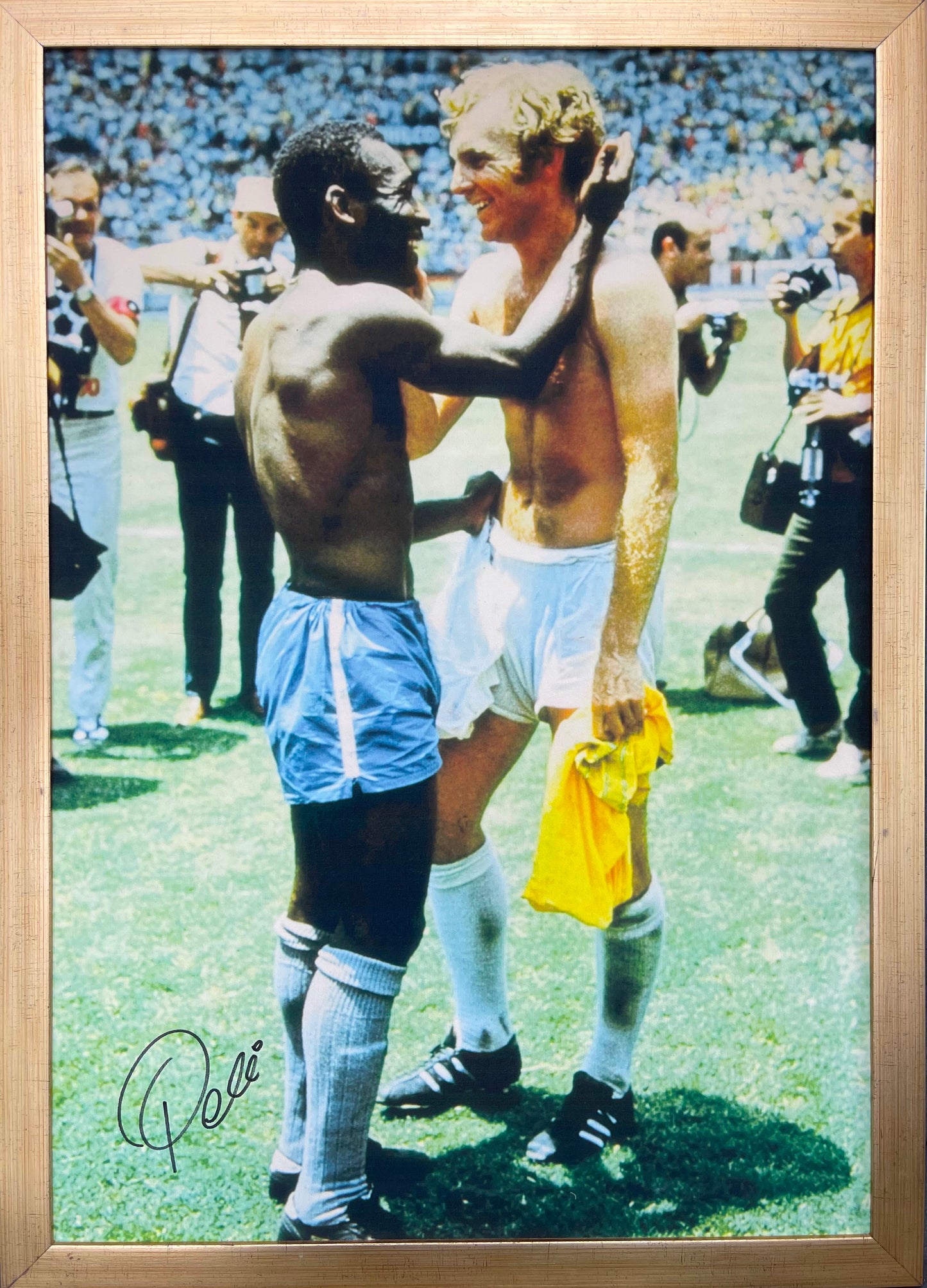 PELE HAND SIGNED LARGE FRAMED 38' X 27' INCH FRAMED CANVAS WITH COA