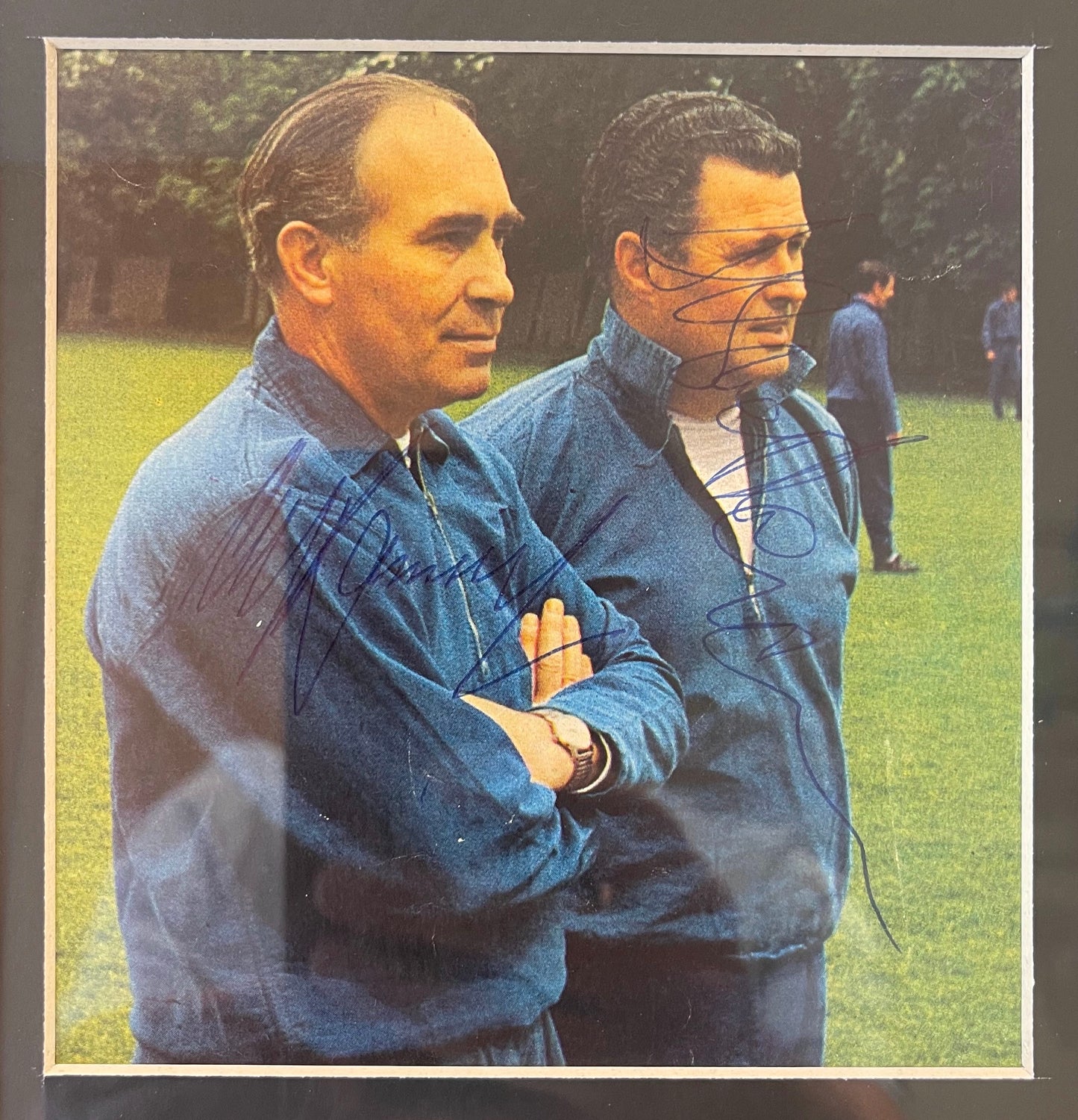 ALF RAMSEY AND HAROLD SHEPHERDSON HAND SIGNED MAGAZINE PHOTO AND COA