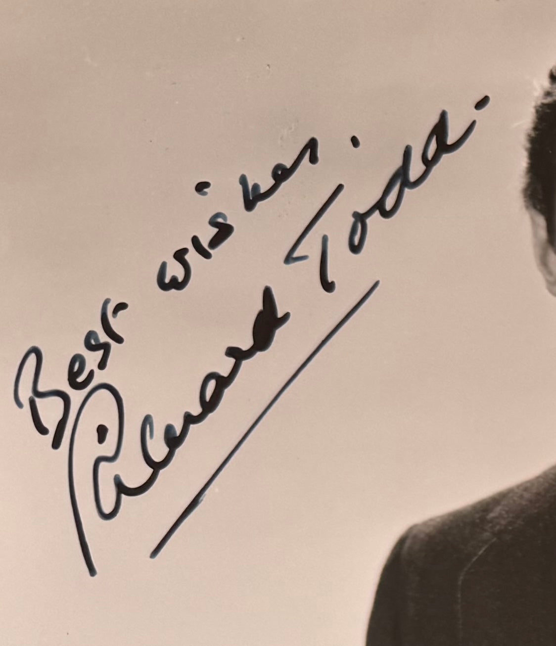 Richard Todd, Guaranteed Hand Signed 25cm x 20cm Publicity Photo & COA
