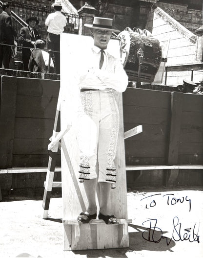 Tommy Steele, British Award Winning Actor Hand Signed Original 25cm x 20cm Photo & COA