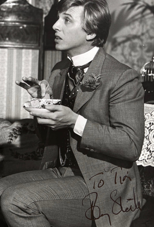 Tommy Steele, British Award Winning Actor Hand Signed Original 25cm x 20cm Photo & COA