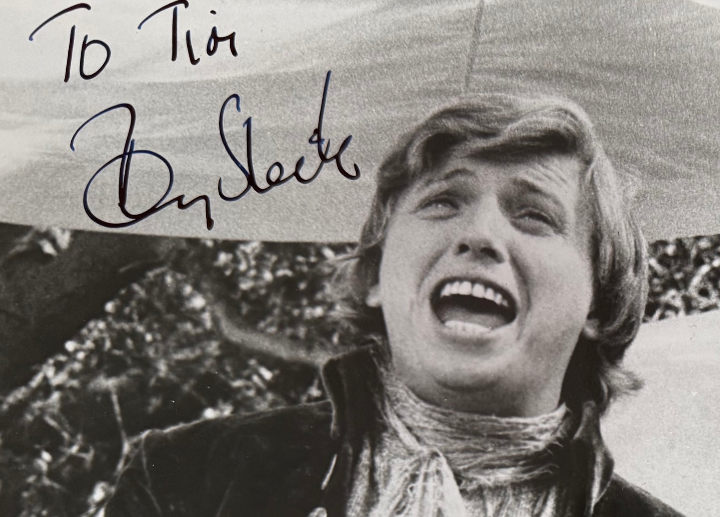 Tommy Steele, British Award Winning Actor Hand Signed Original 25cm x 20cm Photo & COA