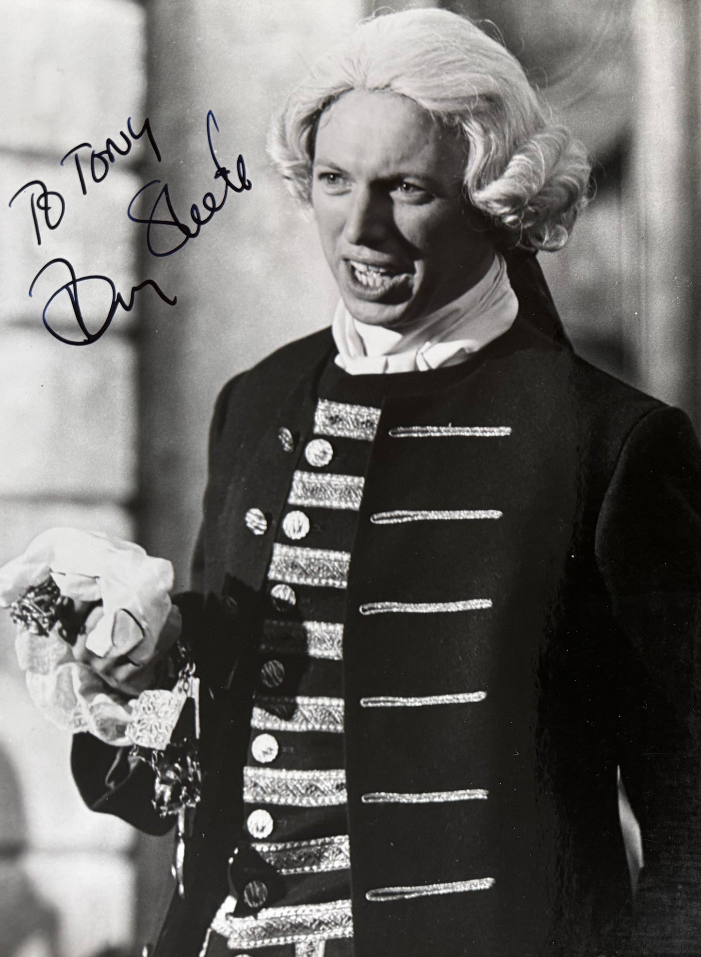 Tommy Steele, British Award Winning Actor Hand Signed Original 25cm x 20cm Photo & COA
