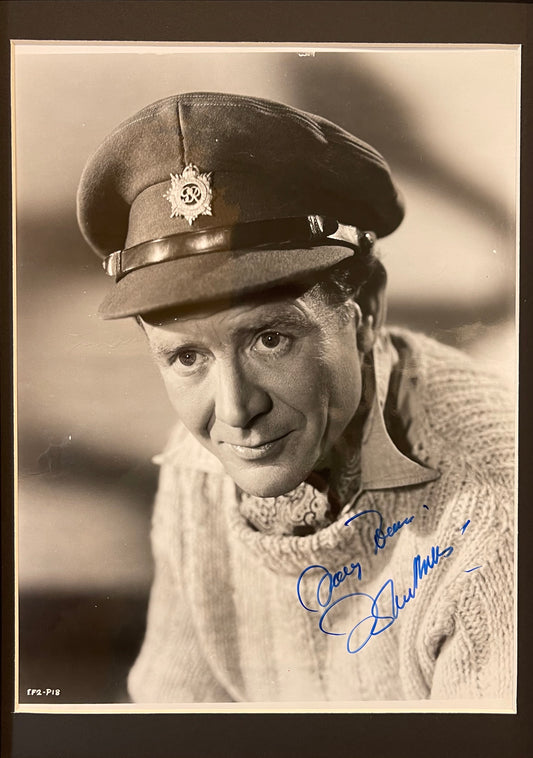 SIR JOHN MILLS HAND SIGNED PHOTO WITH COA