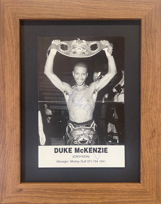 DUKE MCKENZIE WORLD BOXING CHAMPION HAND SIGNED PHOTO WITH COA