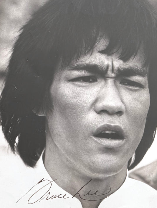 Bruce Lee, Iconic Actor, Martial Arts Legend, Hand Signed Original 25cm x 20cm Photo & COA