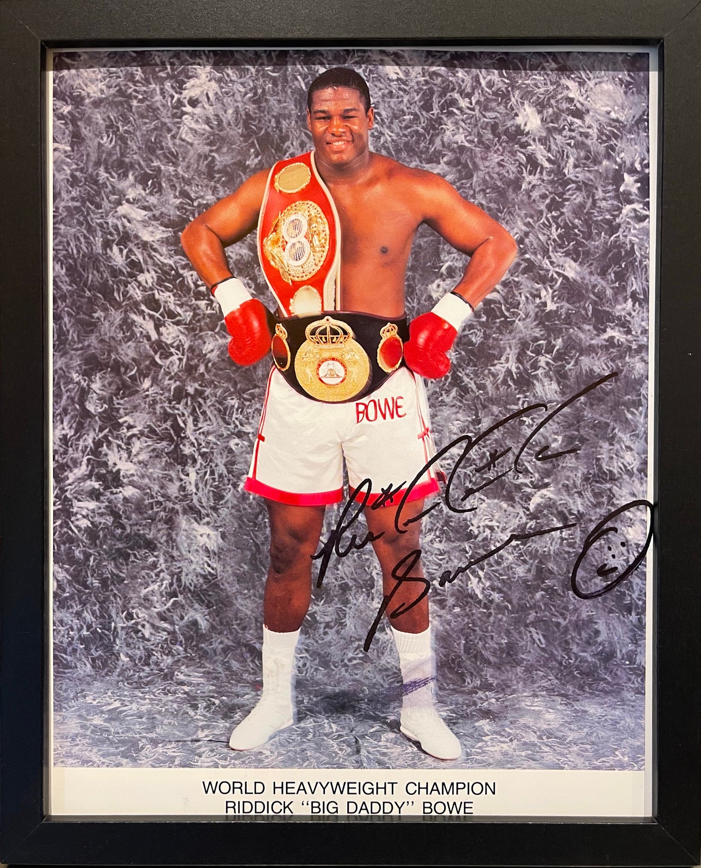 RIDDICK BOWE FORMER WORLD CHAMPION HAND SIGNED FRAMED PHOTO WITH COA