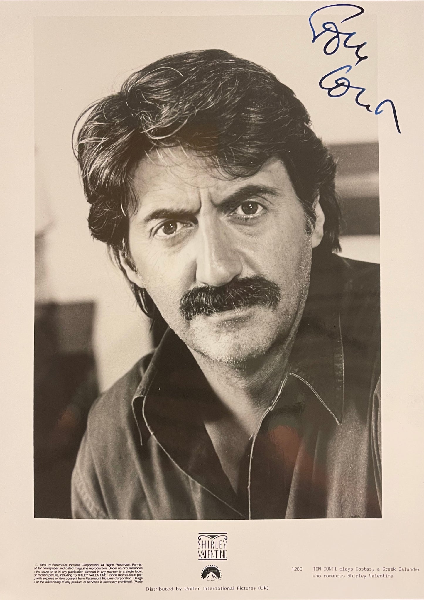 TOM CONTI - SHIRLEY VALENTINE - HAND SIGNED FRAMED PHOTO WITH COA