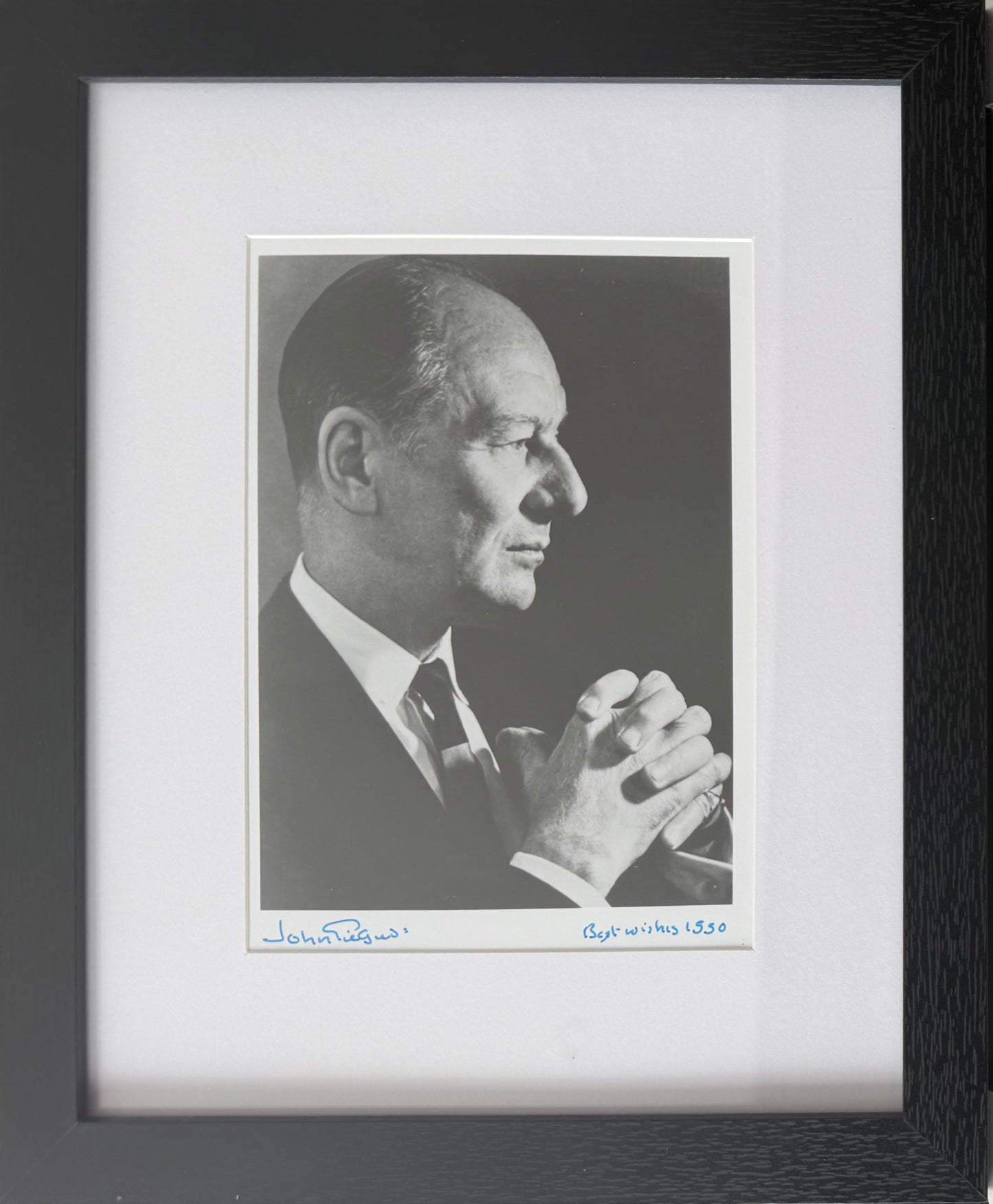 Sir John Gielgud Hand Signed Framed 25cm x 20cm Photo With COA