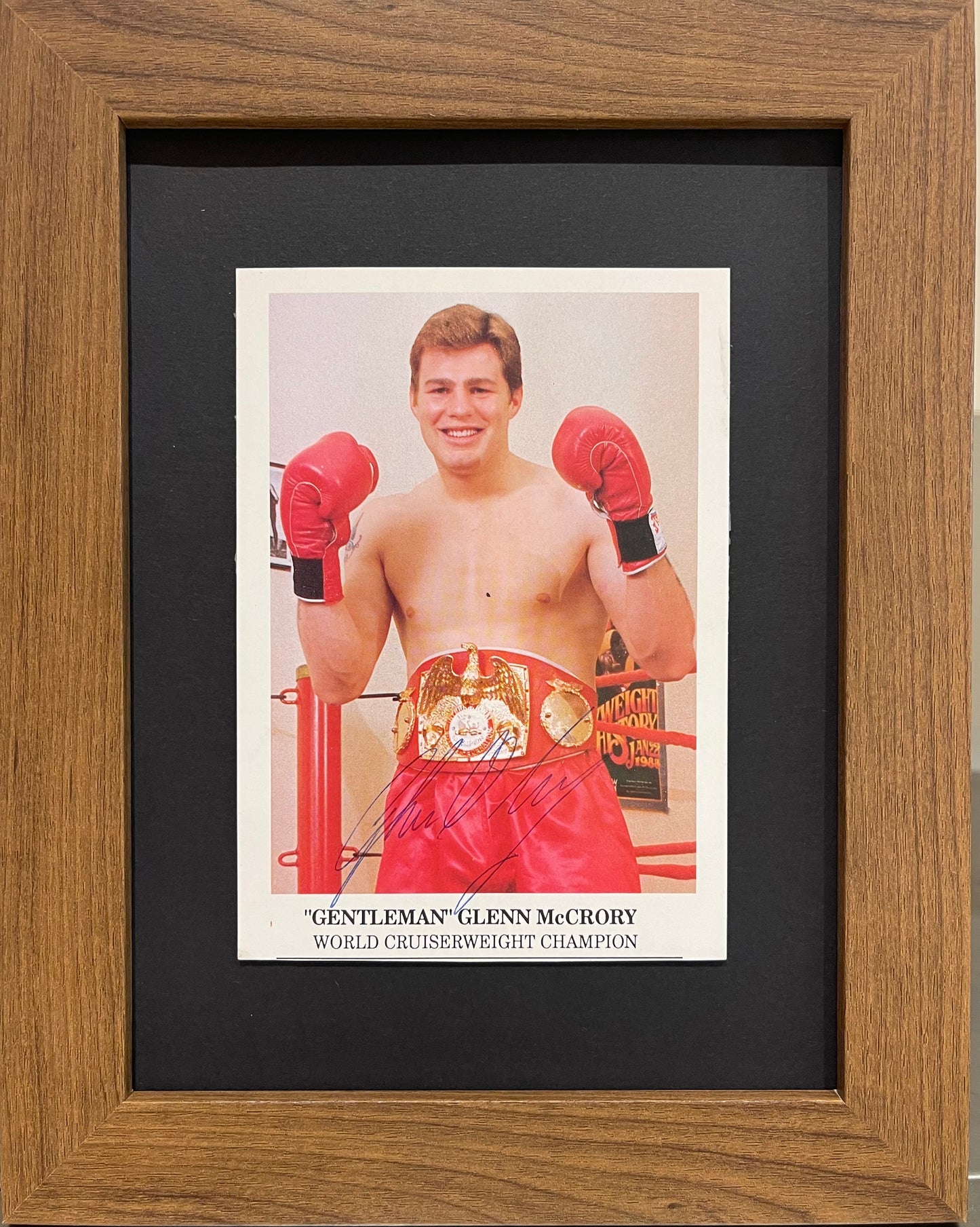 GLENN MCCRORY - FORMER IBF WORLD CRUISERWEIGHT CHAMPION HAND SIGNED PHOTO WITH COA