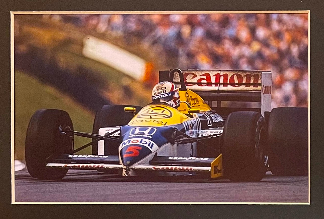 NIGEL MANSELL HAND SIGNED FRAMED (16' X 12') FIRST DAY COVER PRESENTATION WITH COA